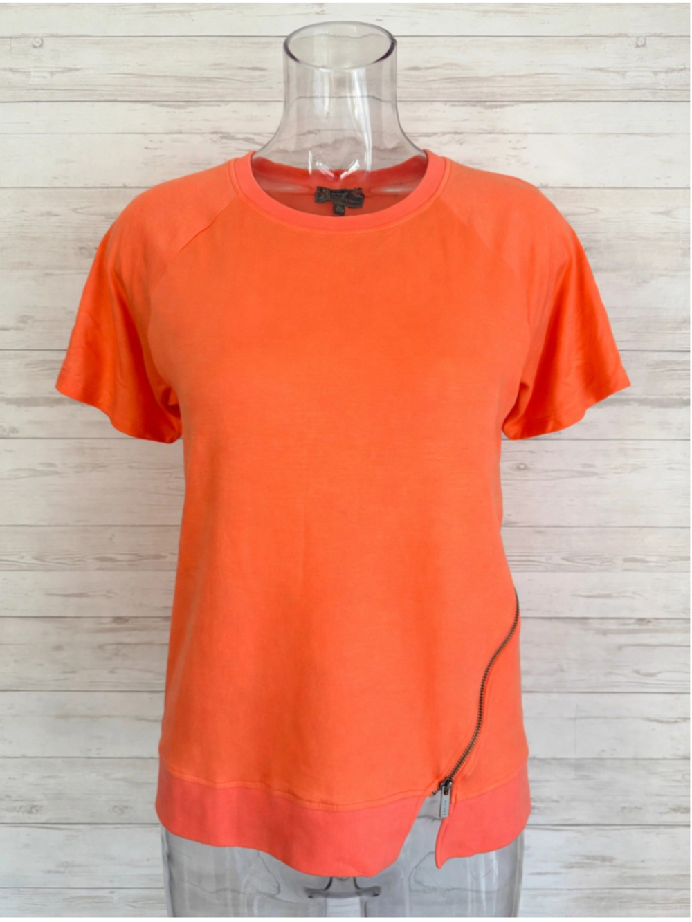 DG2 Diane Gilman 1X - Coral Orange Short Sleeve Top w/ Diagonal Side Zipper